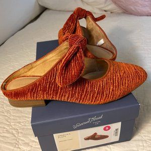 Velvet Bow Flats